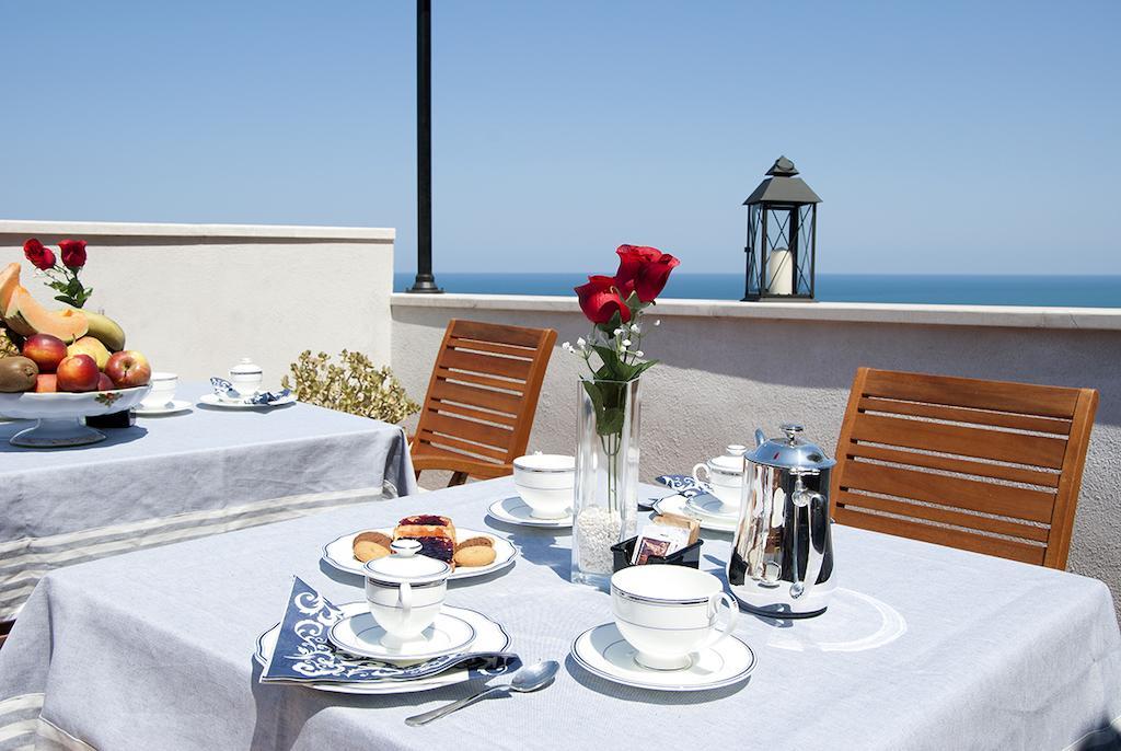 Bed and Breakfast Il Barone Del Mare Peschici Exterior foto